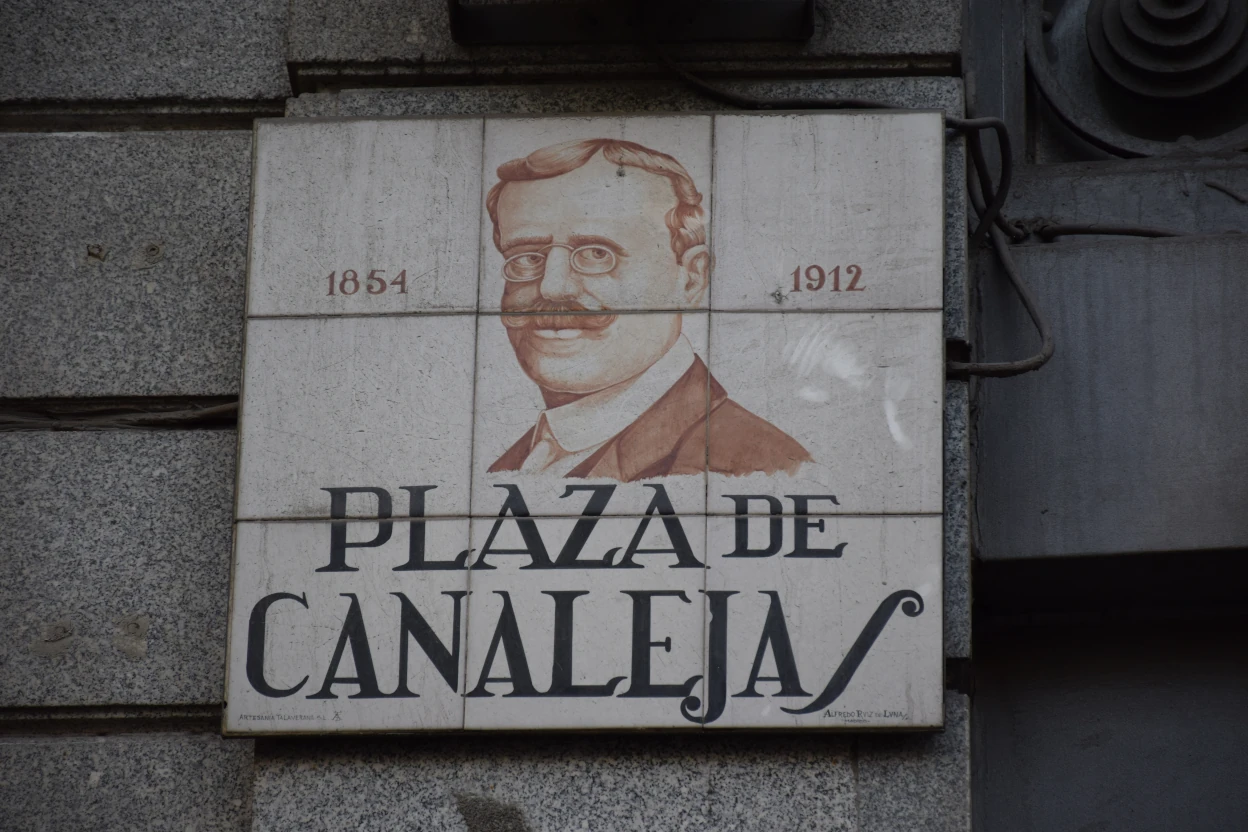 Plaza Canalejas