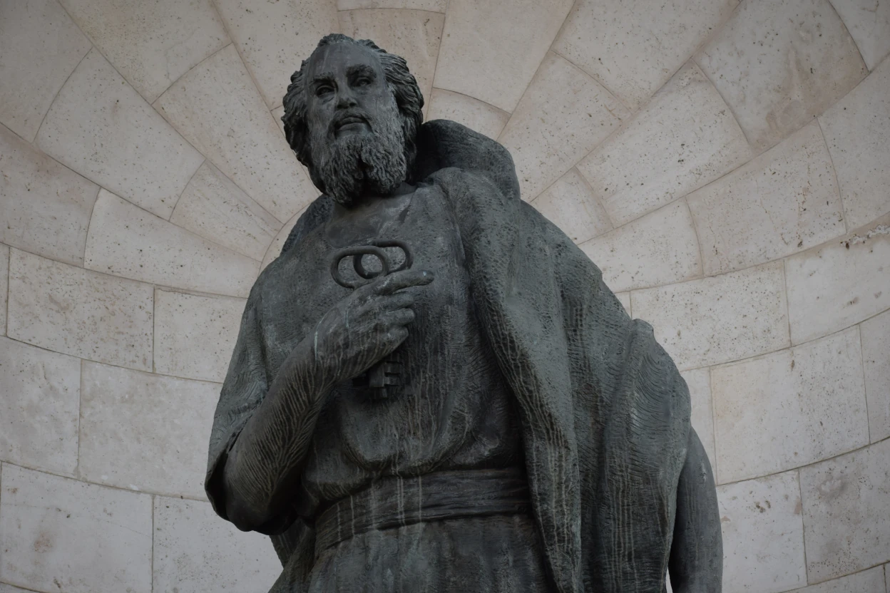Estatua San Pedro
