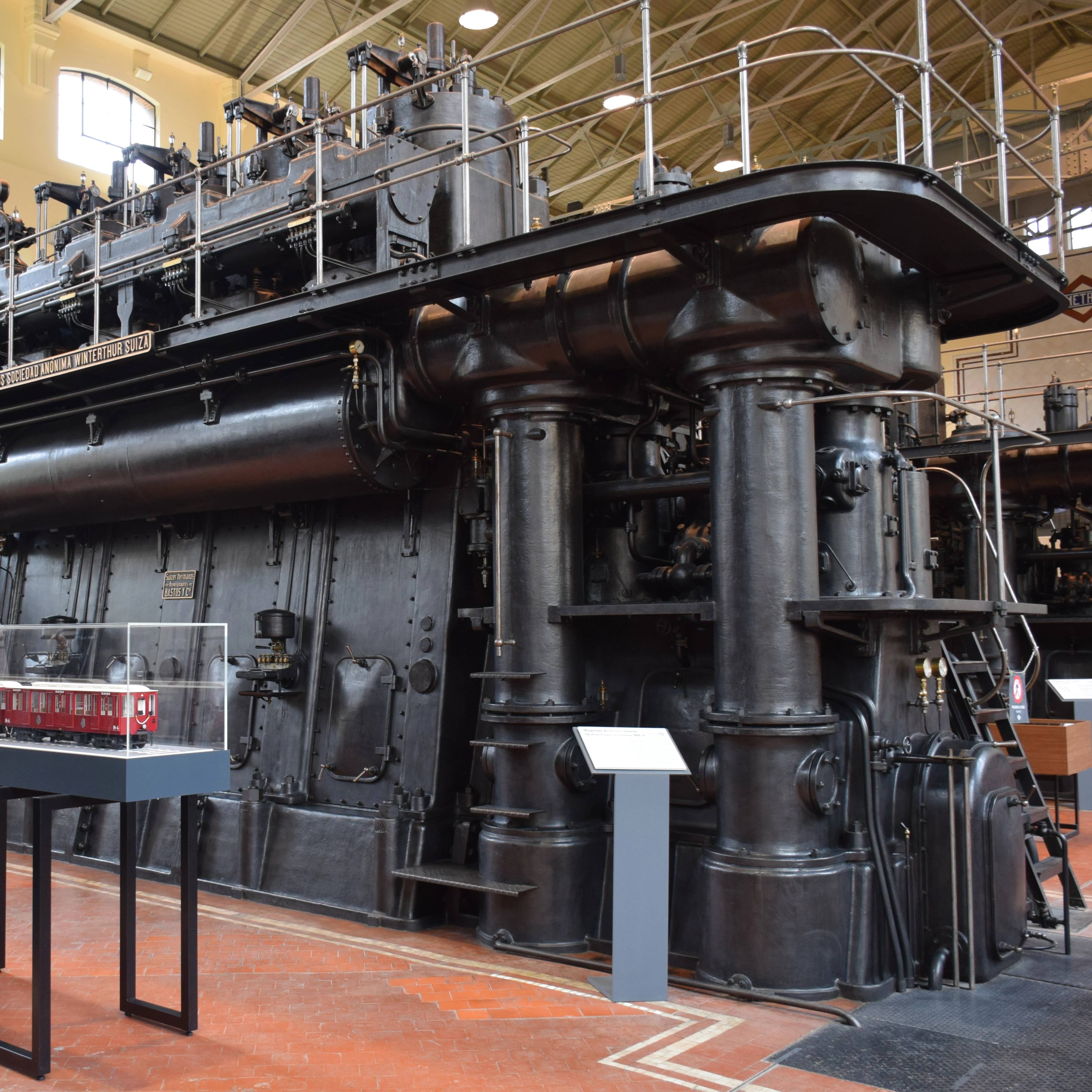 Nave de Motores de Pacífico