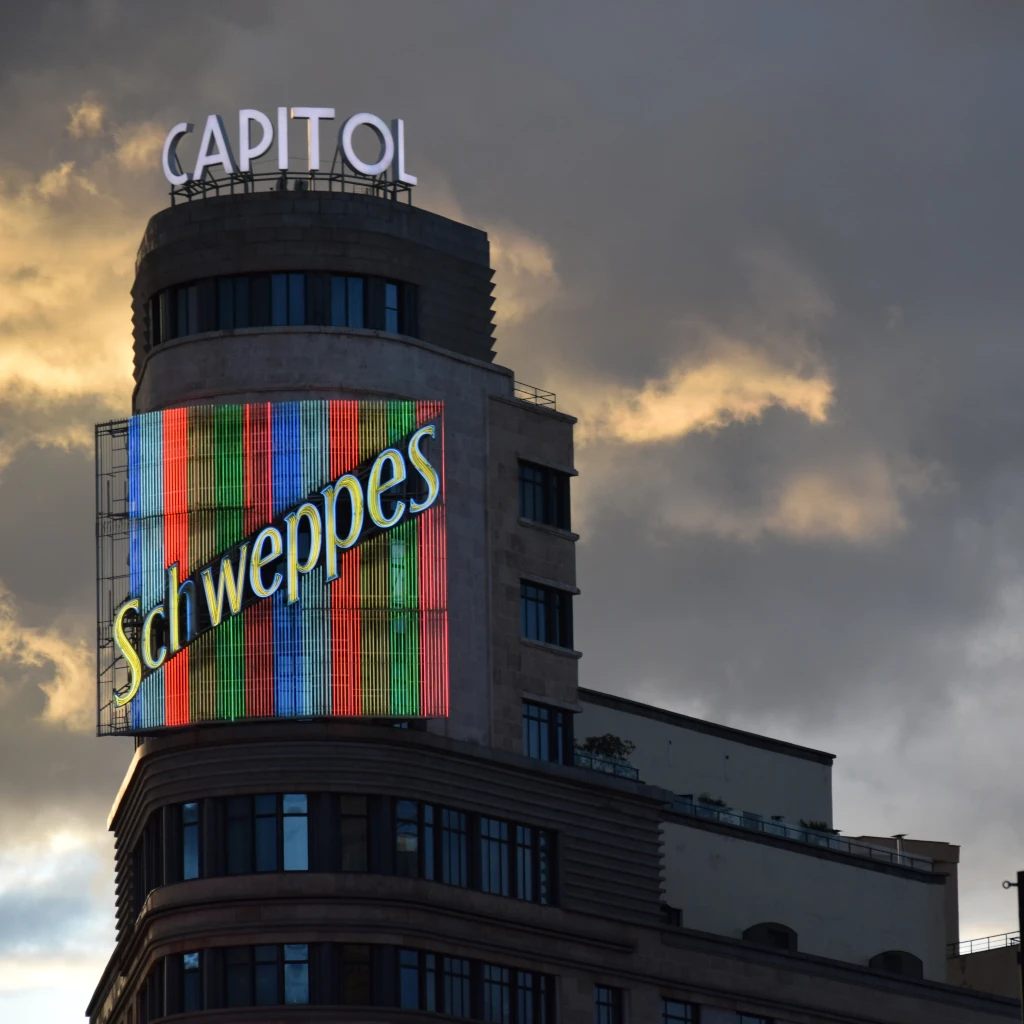 Un letrero refrescante